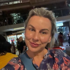 Meet your Posher, Lee